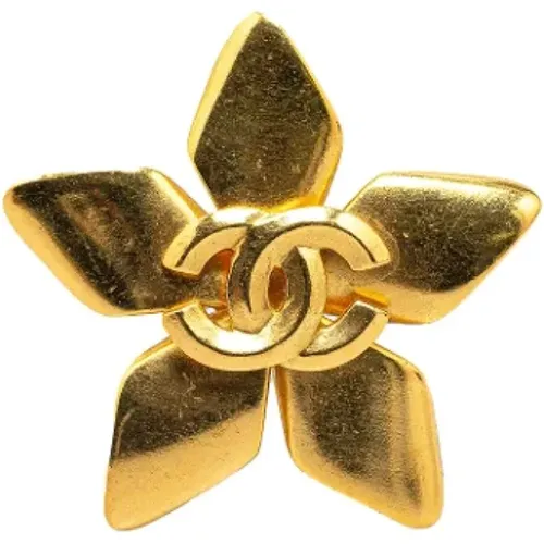 Pre-owned Metal brooches , female, Sizes: ONE SIZE - Chanel Vintage - Modalova