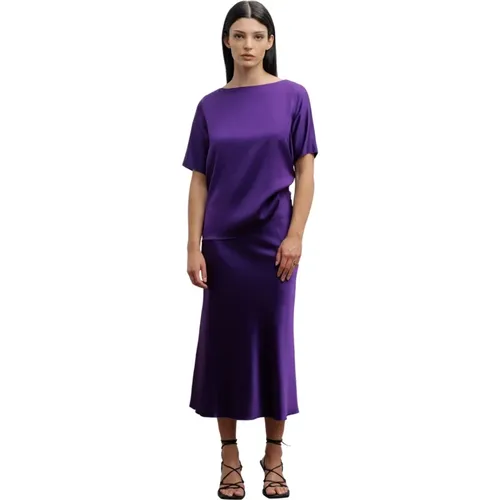Hana satin skirt violet - Ahlvar Gallery - Modalova