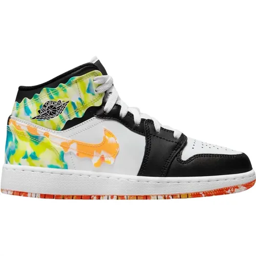 Limited Edition Air Jordan 1 Mid SE , female, Sizes: 5 UK, 4 1/2 UK, 3 UK, 7 UK, 3 1/2 UK, 5 1/2 UK, 2 1/2 UK, 6 UK - Nike - Modalova