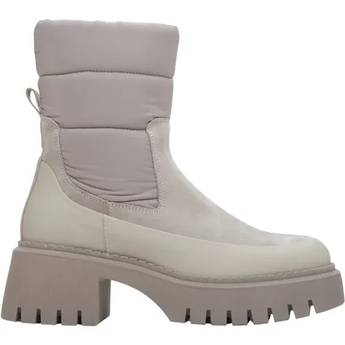 Women`s Grey Velour & Leather Winter Boots on a Sturdy Platform Er00113681 , female, Sizes: 4 UK, 7 UK - Estro - Modalova