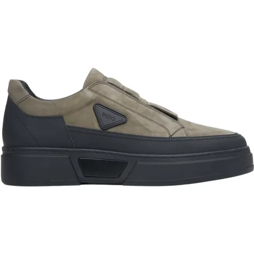 Herren Slip-On Sneakers aus echtem grünem Nubuk Er00113806 , Herren, Größe: 42 EU - Estro - Modalova