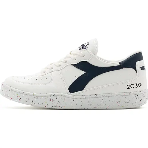 Niedrige 2030 Sneakers Diadora - Diadora - Modalova