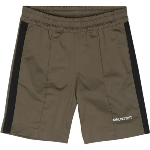 Grüne Militär-Bermuda-Shorts mit Kontrastbändern - Neil Barrett - Modalova