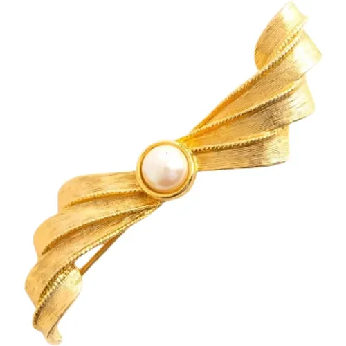 Pre-owned Pearl brooches , female, Sizes: ONE SIZE - Givenchy Pre-owned - Modalova