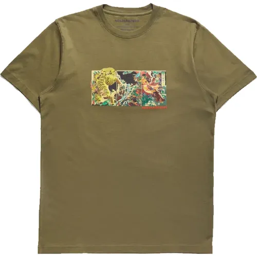 Samurai Tiger Kampf T-Shirt , Herren, Größe: S - Maharishi - Modalova