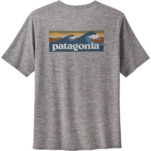 Cool Daily Boardshort Logo T-Shirt Feder Grau , Herren, Größe: M - Patagonia - Modalova