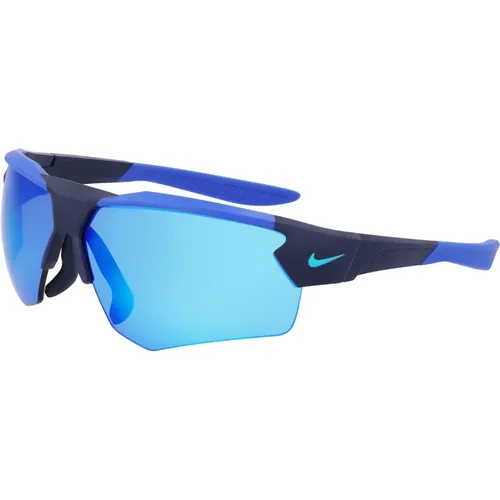 Stilvolle Sonnenbrille mit Umhang-Design - Nike - Modalova