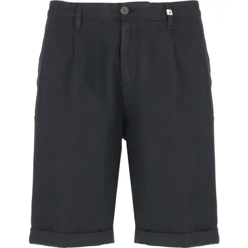 Cotton Linen Bermuda Shorts , male, Sizes: M, XL, S, L, 2XL - Myths - Modalova