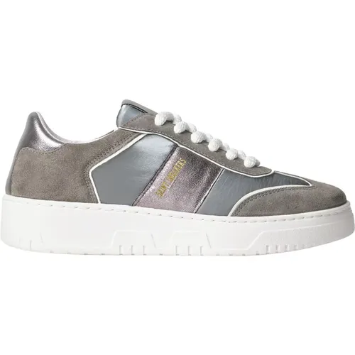 Suede Sneakers for Women , female, Sizes: 8 UK, 7 UK, 6 UK, 4 UK, 3 UK, 5 UK - Saint Sneakers - Modalova