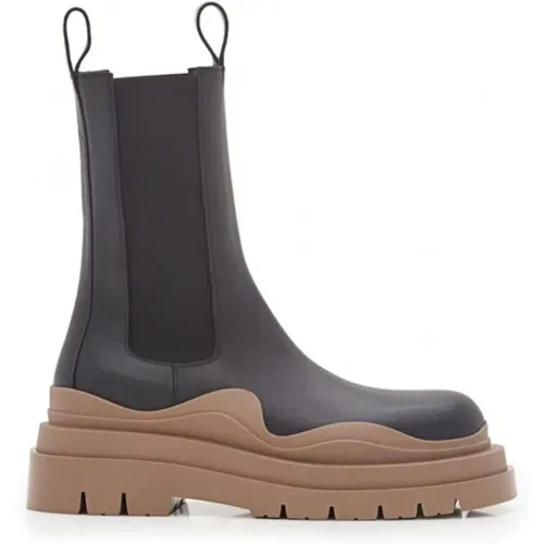 Elegant Leather Boot , male, Sizes: 6 UK, 7 UK, 8 UK, 9 UK, 11 UK, 10 UK - Bottega Veneta - Modalova