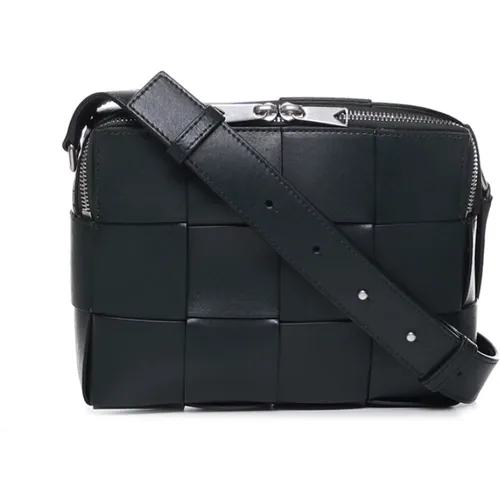 Intreccio Leather Shoulder Bag , male, Sizes: ONE SIZE - Bottega Veneta - Modalova