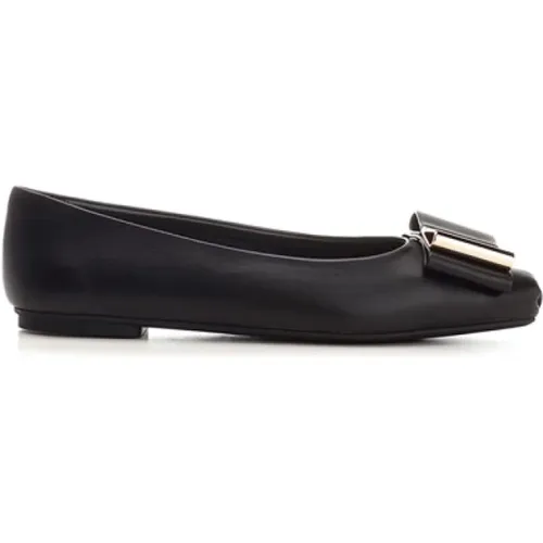 Ferragamo Flat shoes , female, Sizes: 3 UK - Salvatore Ferragamo - Modalova