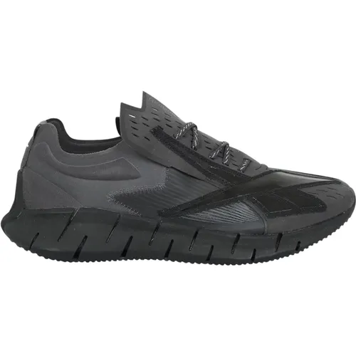 Almond Toe Sneakers , male, Sizes: 7 1/2 UK, 7 UK - Reebok - Modalova