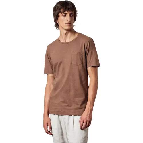 Leichtes Baumwoll-T-Shirt mit Brusttasche - Massimo Alba - Modalova