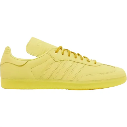 Limitierte Auflage Pharrell Humanrace Gelbe Sneakers , Herren, Größe: 36 EU - Adidas - Modalova