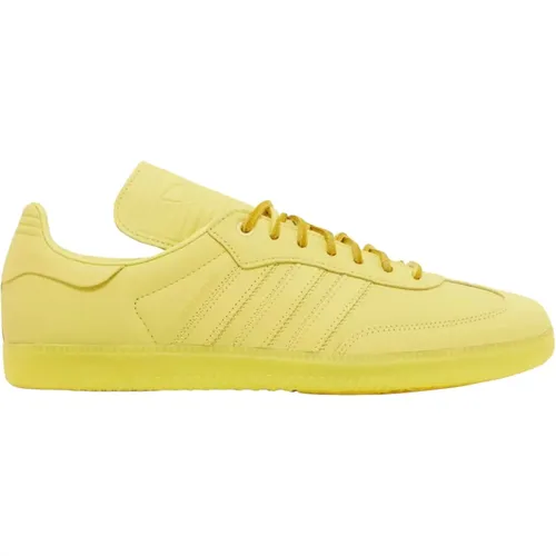 Limitierte Auflage Pharrell Humanrace Gelbe Sneakers , Herren, Größe: 37 1/3 EU - Adidas - Modalova