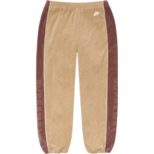 Velour Track Pant Limited Edition , male, Sizes: S - Nike - Modalova