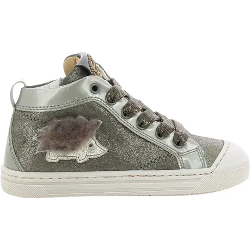 Kinder Khaki Sneakers - Stilvoll & Bequem - Stones and Bones - Modalova