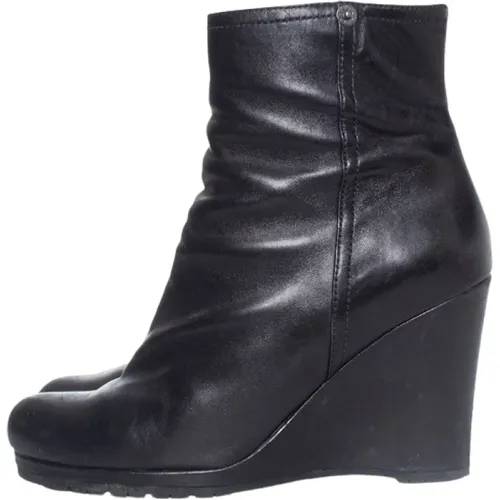 Pre-owned wrinkled wedge ankle boots , female, Sizes: 5 1/2 UK - Prada Vintage - Modalova