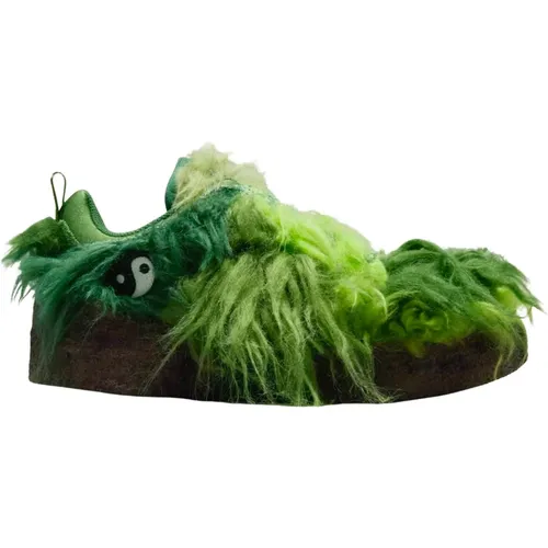 Limited Edition Grinch Sneaker , male, Sizes: 10 1/2 UK, 6 1/2 UK, 4 UK, 6 UK, 8 1/2 UK, 3 1/2 UK, 7 UK, 10 UK, 14 1/2 UK, 11 1/2 UK, 13 1/2 UK, 13 UK - Nike - Modalova