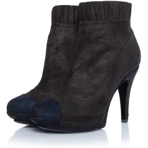 Pre-owned Suede boots , female, Sizes: 7 UK - Chanel Vintage - Modalova