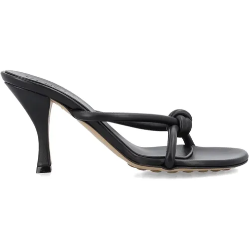 Closed Toe Shoes with Knot Detail , female, Sizes: 7 UK, 4 UK, 3 UK - Bottega Veneta - Modalova