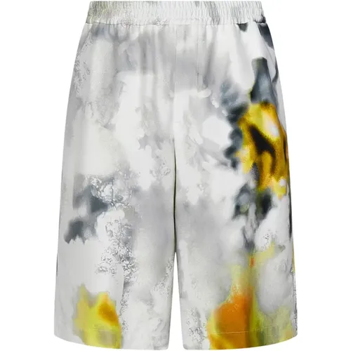 Shorts White , male, Sizes: M, L - alexander mcqueen - Modalova