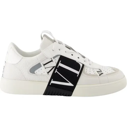 Grained Leather Sneakers , male, Sizes: 6 1/2 UK, 7 1/2 UK - Valentino Garavani - Modalova