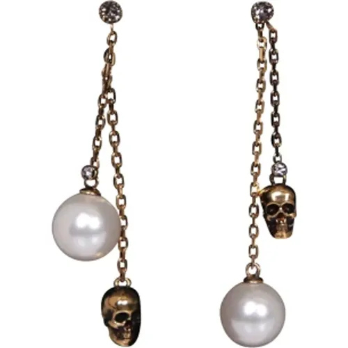 Skull Charm Pearl Pendant Earrings , female, Sizes: ONE SIZE - alexander mcqueen - Modalova
