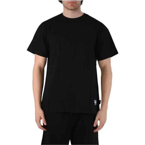 T-Shirts , male, Sizes: M, L, S, XL - Propaganda - Modalova