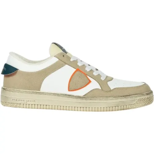 Stylish Low Sneakers , male, Sizes: 8 UK - Philippe Model - Modalova