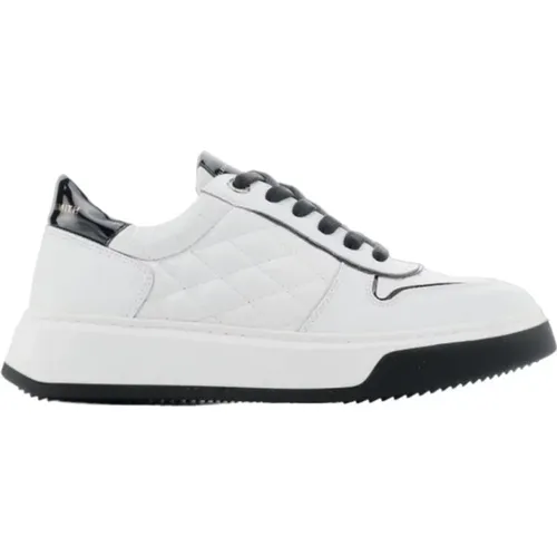 Leather Sneaker , female, Sizes: 3 UK, 7 UK, 8 UK, 6 UK, 4 UK, 2 UK, 5 UK - Alexander Smith - Modalova
