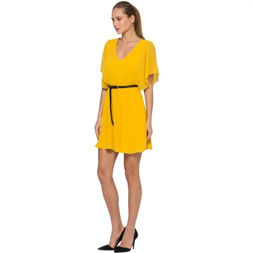 Elegantes V-Ausschnitt Kleid Gelb - Kocca - Modalova