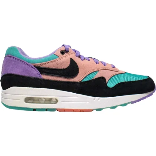 Limitierte Auflage Air Max 1 Schuhe , Herren, Größe: 36 1/2 EU - Nike - Modalova