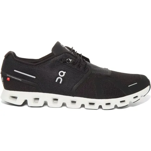 Cloud 5 White Men Sneakers , male, Sizes: 11 UK, 6 1/2 UK, 10 1/2 UK, 9 UK, 8 1/2 UK, 8 UK, 12 UK, 10 UK, 7 UK - ON Running - Modalova