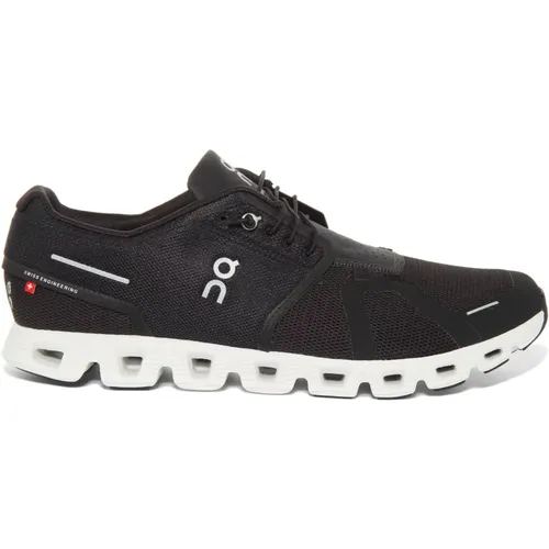 Cloud 5 White Men Sneakers , male, Sizes: 11 UK, 6 1/2 UK, 12 1/2 UK, 10 1/2 UK, 9 UK, 8 1/2 UK, 13 1/2 UK, 8 UK, 12 UK, 10 UK, 7 UK - ON Running - Modalova