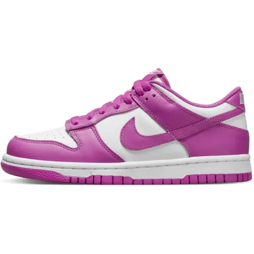 Active Fuchsia Dunk Low Sneakers , female, Sizes: 2 1/2 UK, 4 1/2 UK, 3 UK, 5 1/2 UK, 7 UK, 5 UK, 6 UK, 3 1/2 UK - Nike - Modalova