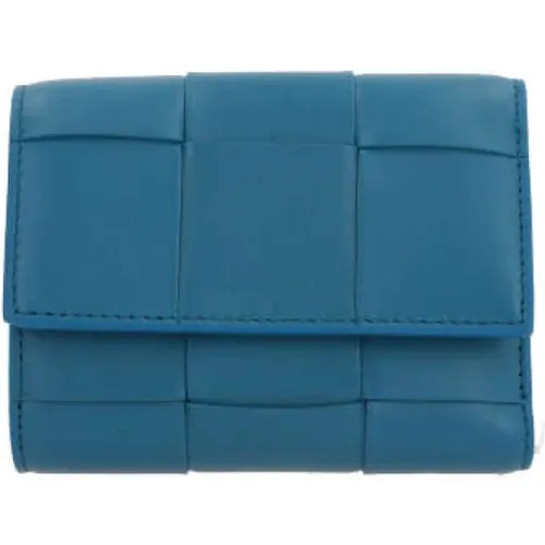 Maxi Intrecciato Tri-Fold Wallet , female, Sizes: ONE SIZE - Bottega Veneta - Modalova