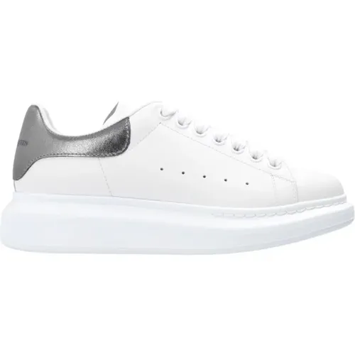 Metallic Heel Low-Top Sneakers , female, Sizes: 1 UK, 6 UK, 7 UK, 2 UK, 3 UK, 7 1/2 UK, 5 UK, 8 UK, 6 1/2 UK, 5 1/2 UK - alexander mcqueen - Modalova