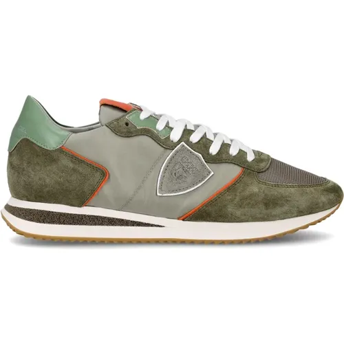 Urbaner Salbeigrüner Sneaker Trpx Style , Herren, Größe: 45 EU - Philippe Model - Modalova