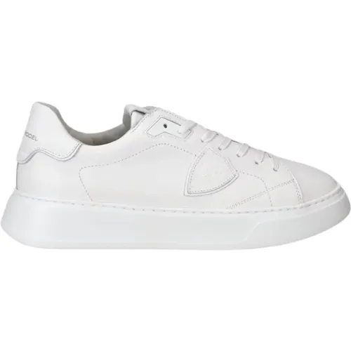 Calfskin Low Sneaker , male, Sizes: 6 UK, 10 UK, 9 UK, 11 UK - Philippe Model - Modalova