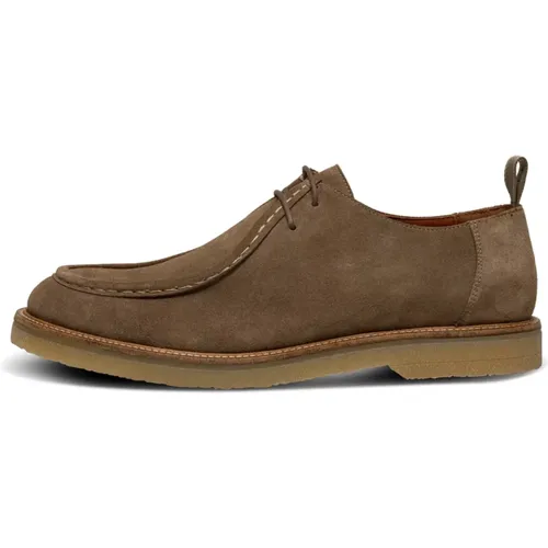 Wasserabweisende Wildleder Wallabee Schuhe , Herren, Größe: 40 EU - Shoe the Bear - Modalova