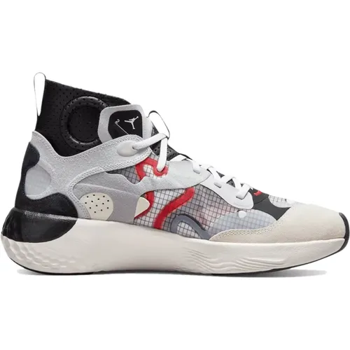 Sail/Black-University Red-Grey Delta 3 SP Sneakers , male, Sizes: 9 UK - Nike - Modalova