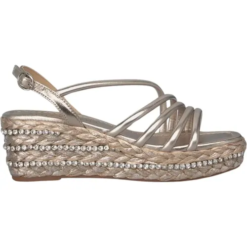 Braided Wedge Sandal with Embellishments , female, Sizes: 7 UK, 4 UK, 6 UK, 5 UK - Alma en Pena - Modalova