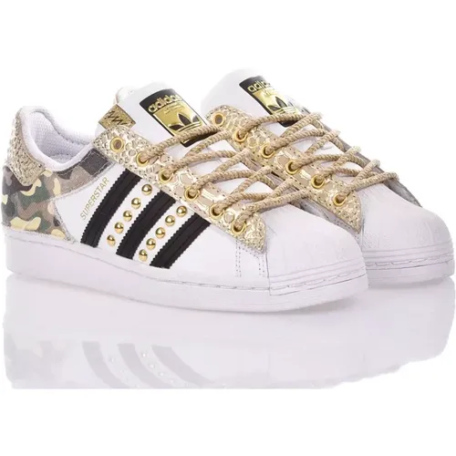 Handgemachte Camo Gold Sneakers , Damen, Größe: 41 1/3 EU - Adidas - Modalova