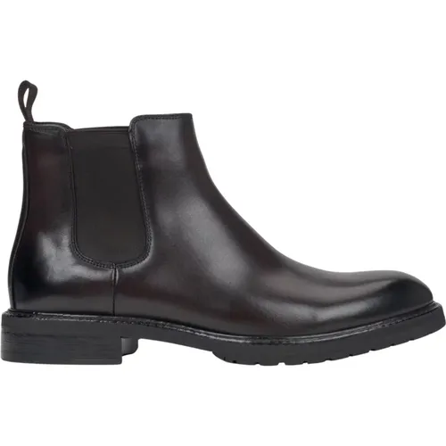 Men's Dark Classic Chelsea Boots made of Genuine Leather Er00116139 , male, Sizes: 7 UK, 5 UK, 10 UK, 8 UK, 11 UK, 9 UK, 6 UK - Estro - Modalova