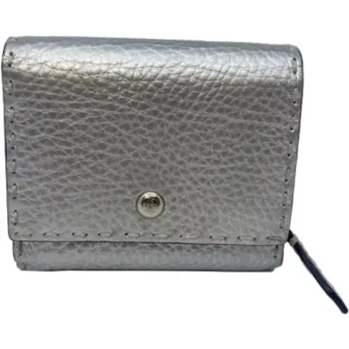Pre-owned Fendi wallet in silver leather , female, Sizes: ONE SIZE - Fendi Vintage - Modalova