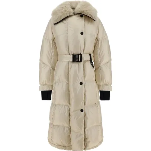 Long Down Coat with Button Closure and Side Logo Detail , female, Sizes: XS - Moncler - Modalova