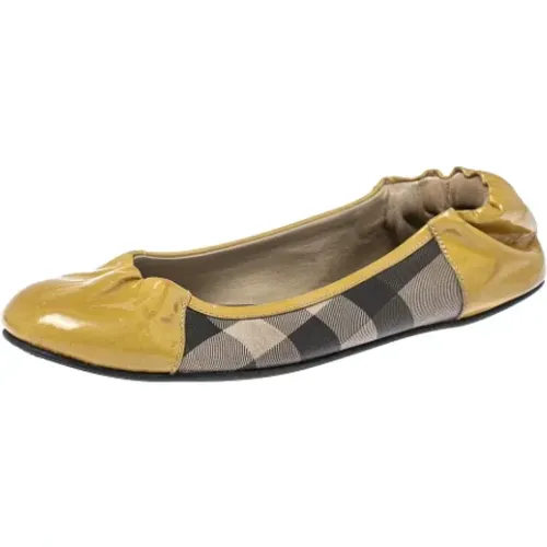 Pre-owned Canvas flats , female, Sizes: 4 UK - Burberry Vintage - Modalova