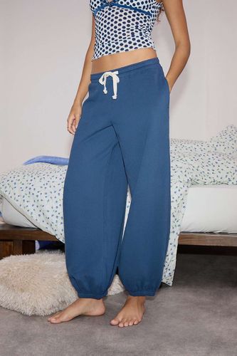 Brenda Balloon Joggers - S at Urban Outfitters - Out From Under - Modalova